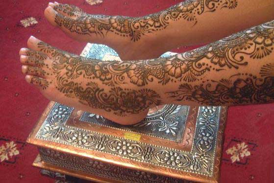 Arabic full feet mehndi design