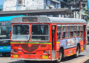 Maharshtra bus fire accident today