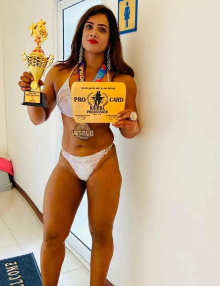 Priya meghwal after winninng gold medal in bodybuildig in thailand