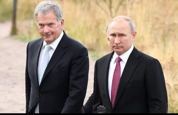 Finland President Sauli Niisto with Vladimir Putin