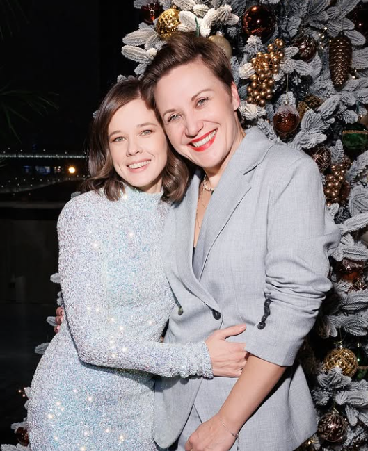 Russian Actress Katerina Shpitsa Shares Early Festive Vibes with a Christmas Tree Post