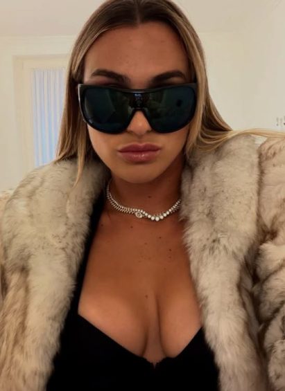 Aryna Sabalenka hot boob pics